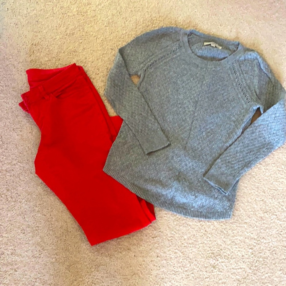 5/$15 Loft Small Women's Gray Knit Sweater - Classic Crewneck